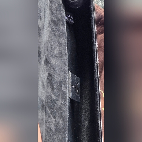 Gucci Microguccissima Patent Leather Clutch - Picture 8 of 15